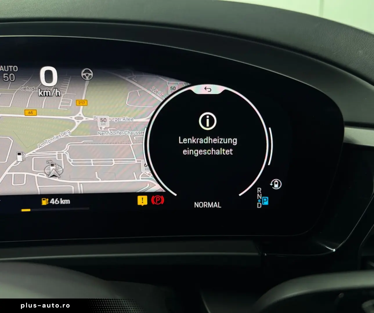 PORSCHE Macan 4 HeadUp 2xDisplay Pano ACC 22  Carbon