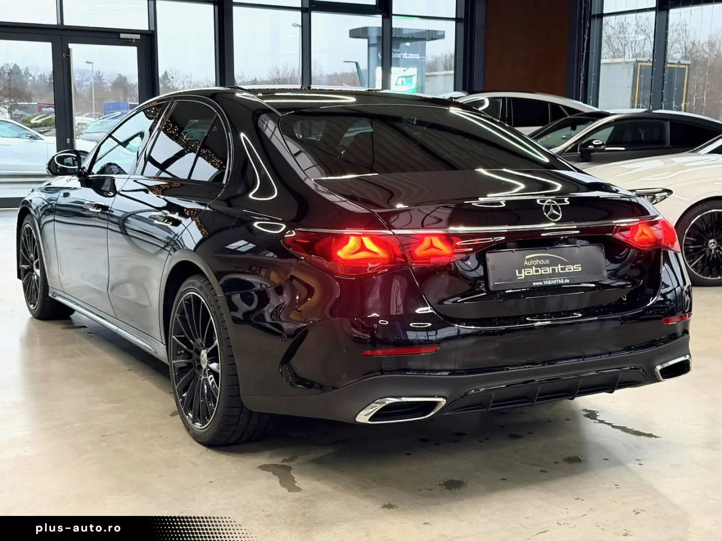 MERCEDES-BENZ E 220 d AMG Night Pano 360 -K DISTRONI&hellip;