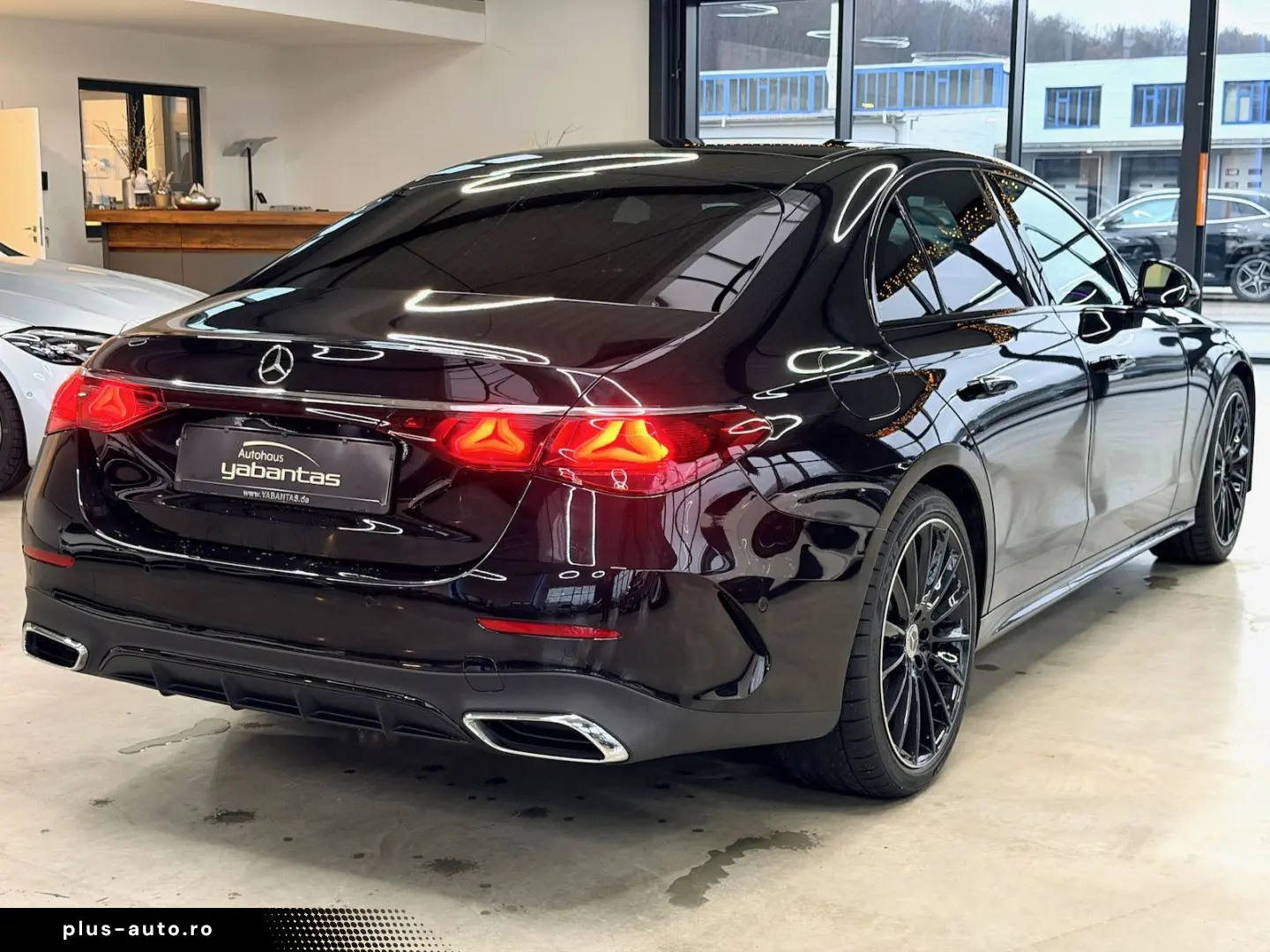 MERCEDES-BENZ E 220 d AMG Night Pano 360 -K DISTRONI&hellip;