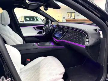 MERCEDES-BENZ E 220 d AMG Night Pano 360 -K DISTRONI&hellip;