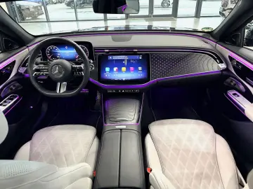 MERCEDES-BENZ E 220 d AMG Night Pano 360 -K DISTRONI&hellip;