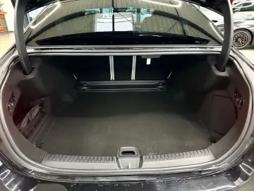 MERCEDES-BENZ E 220 d AMG Night Pano 360 -K DISTRONI&hellip;