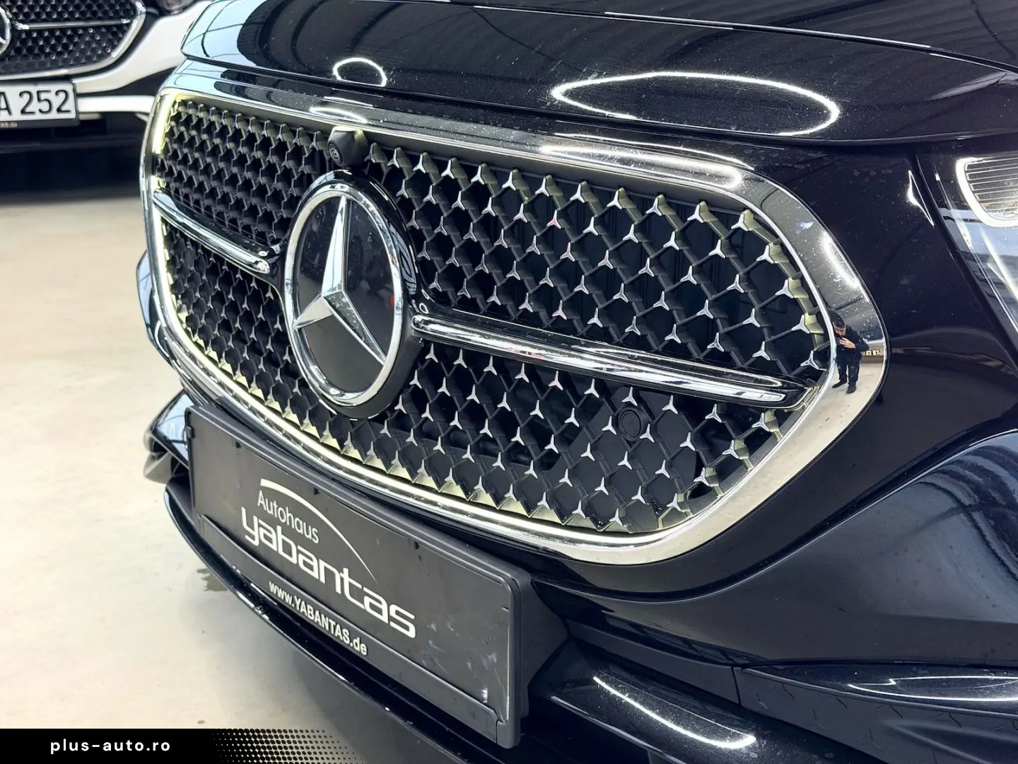 MERCEDES-BENZ E 220 d AMG Night Pano 360 -K DISTRONI&hellip;