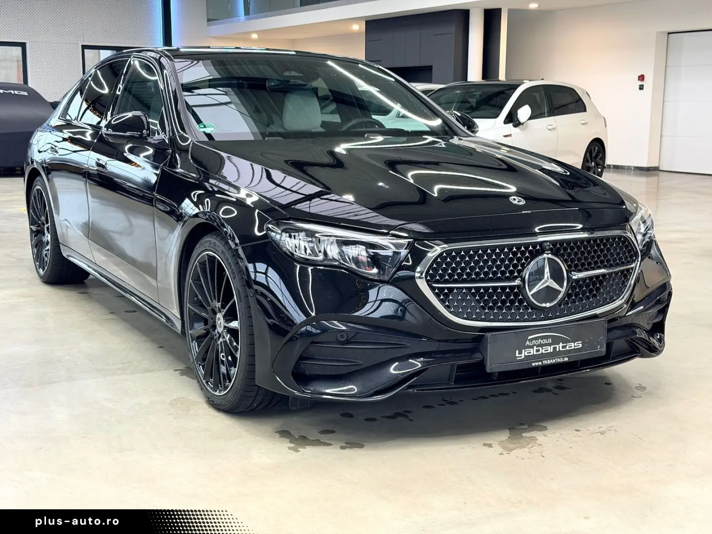 MERCEDES-BENZ E 220 d AMG Night Pano 360 -K DISTRONI&hellip;