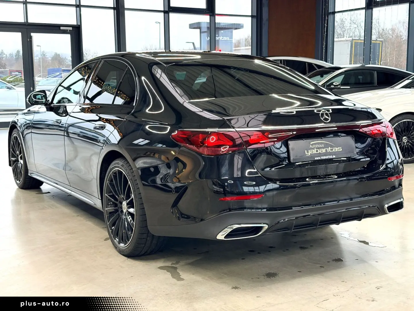 MERCEDES-BENZ E 220 d AMG Night Pano 360 -K DISTRONI&hellip;