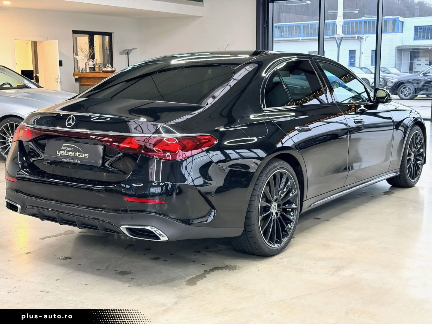 MERCEDES-BENZ E 220 d AMG Night Pano 360 -K DISTRONI&hellip;