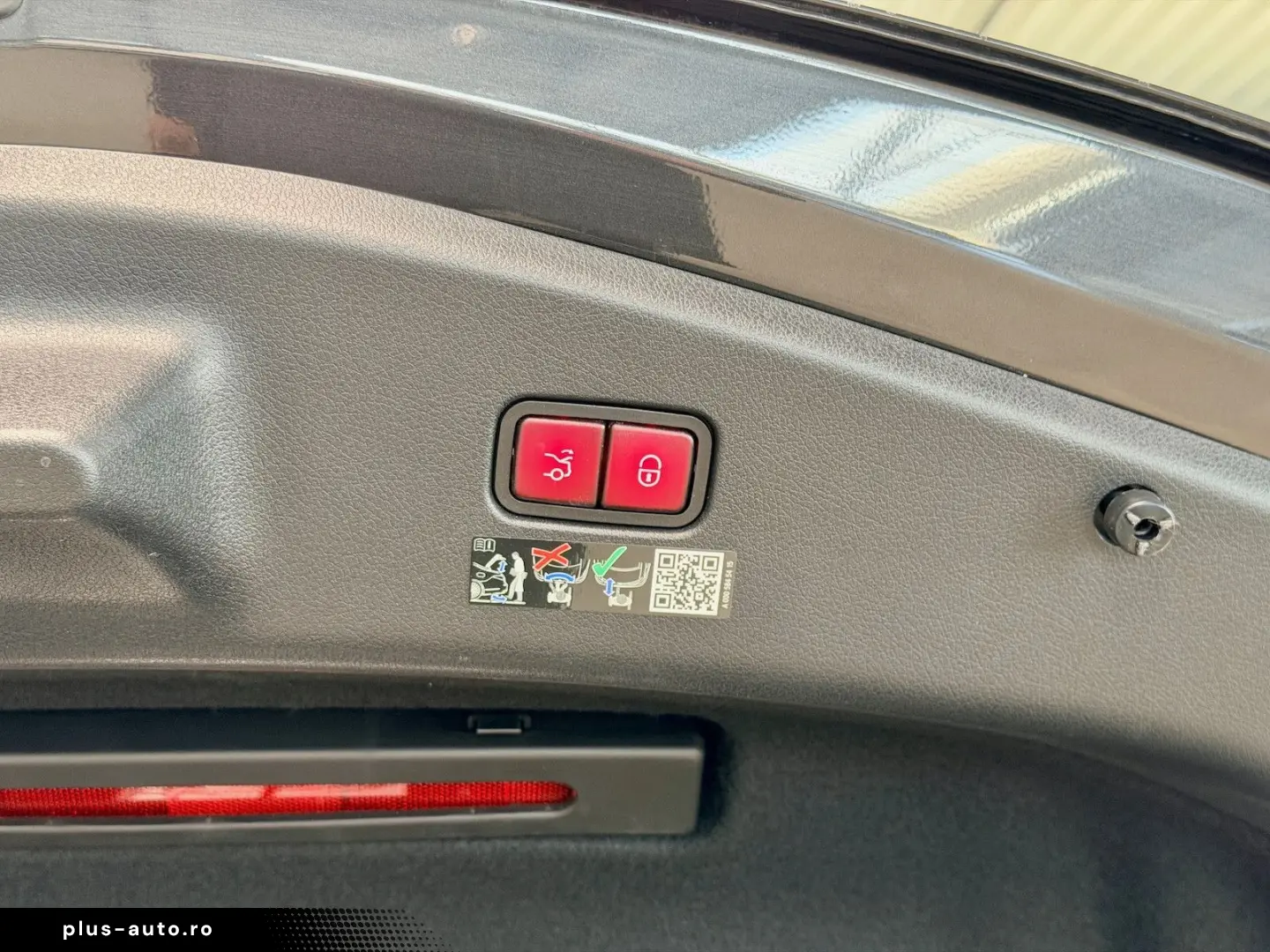 MERCEDES-BENZ CLE Coupe 450 4M AMG Premium Pano DIST&hellip;