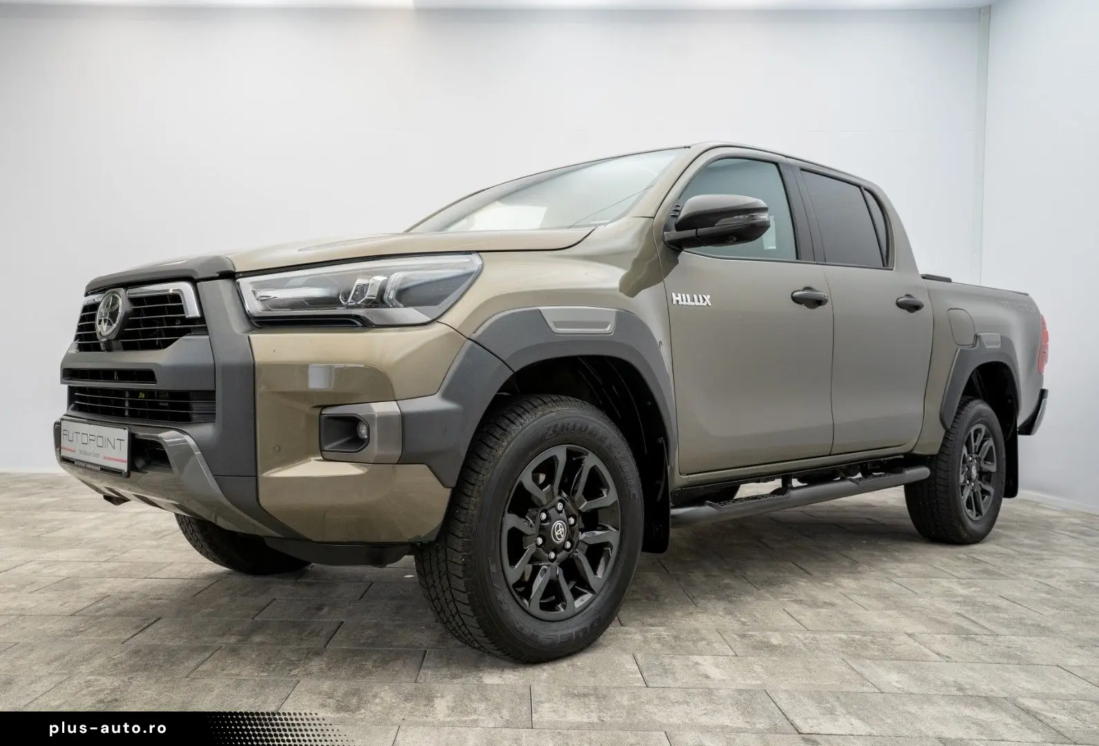 TOYOTA Hilux 2.8 D4-D INVINCIBLE AHK Rollo Assistenz