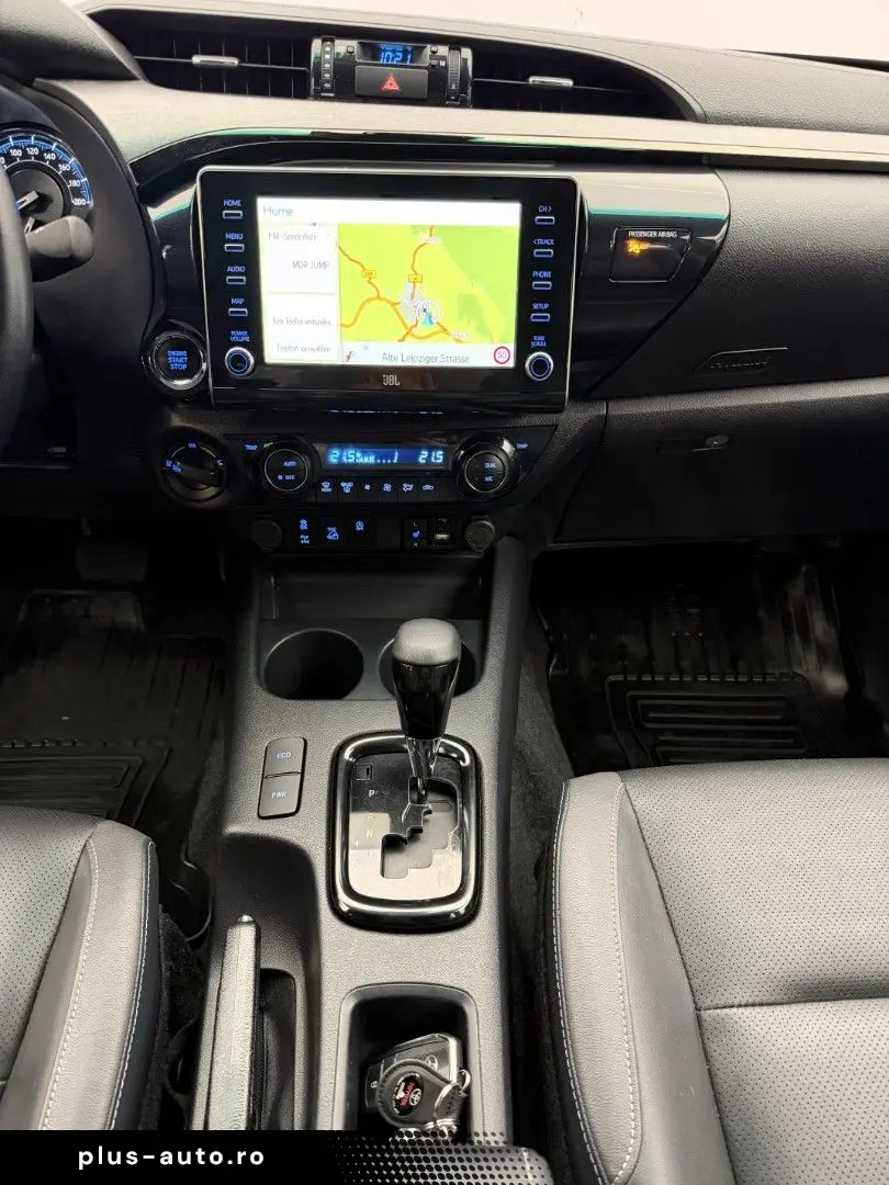 TOYOTA Hilux 2.8 D4-D INVINCIBLE AHK Rollo Assistenz