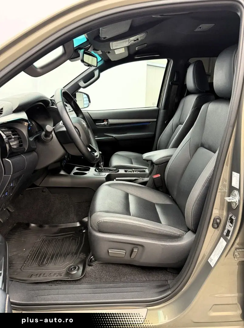 TOYOTA Hilux 2.8 D4-D INVINCIBLE AHK Rollo Assistenz
