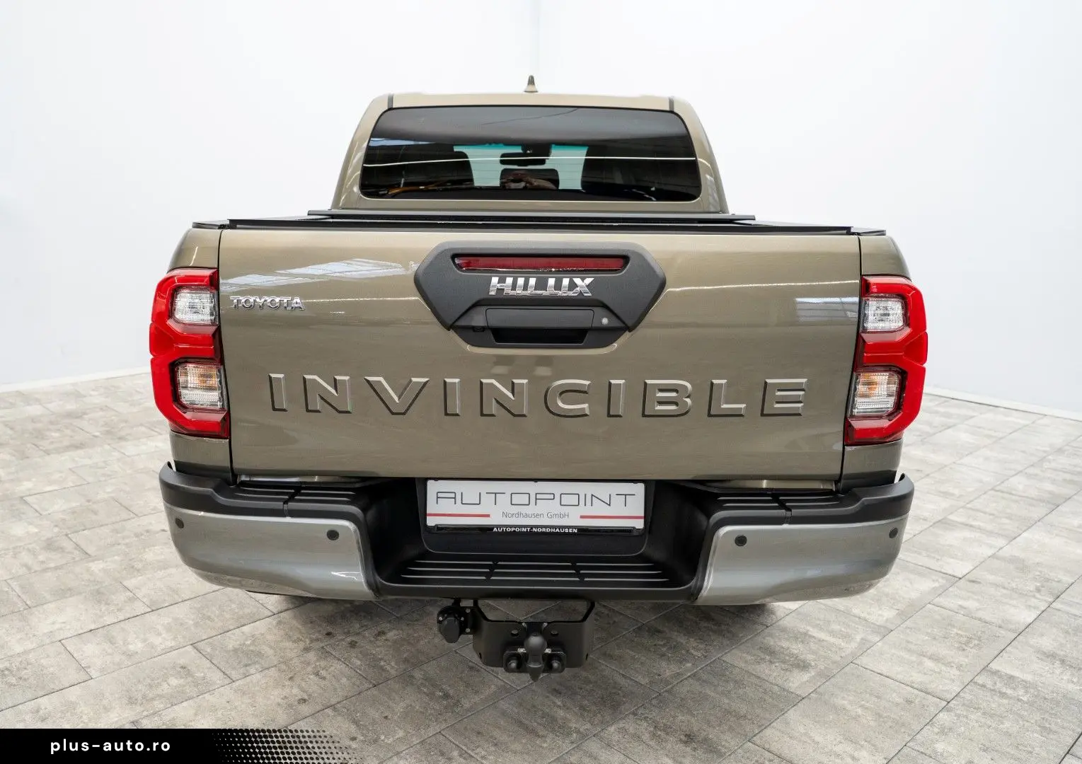 TOYOTA Hilux 2.8 D4-D INVINCIBLE AHK Rollo Assistenz