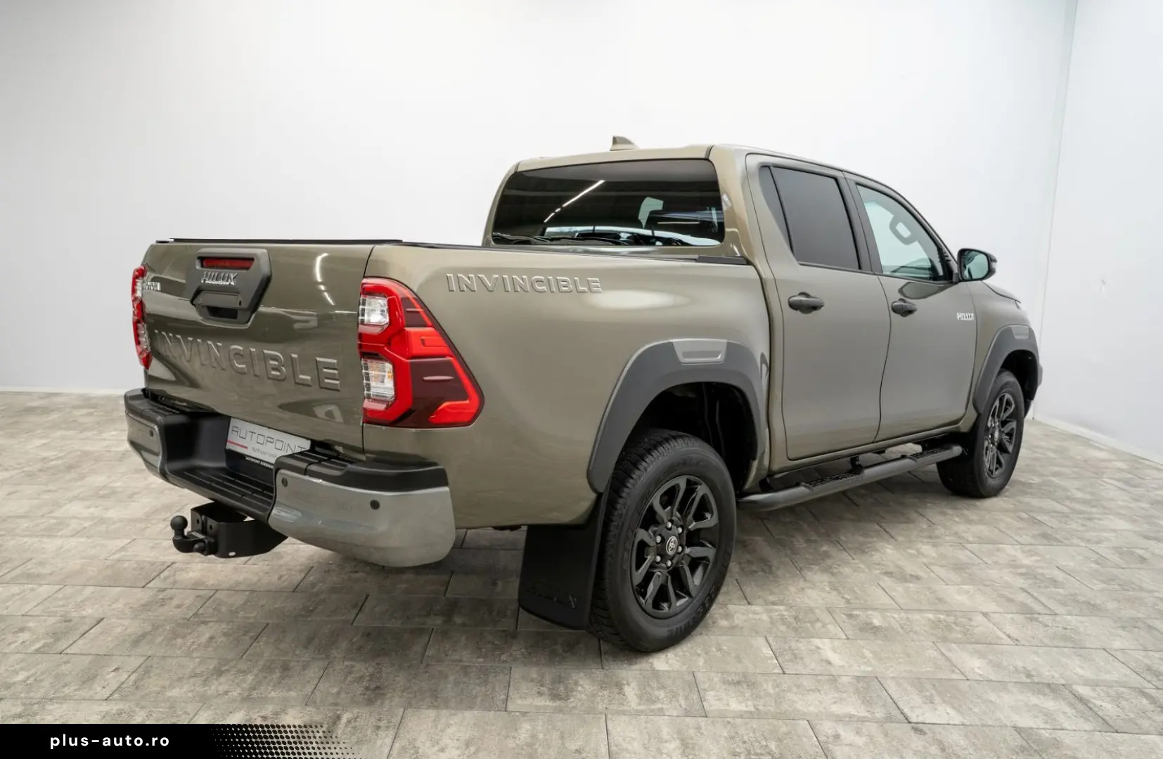 TOYOTA Hilux 2.8 D4-D INVINCIBLE AHK Rollo Assistenz