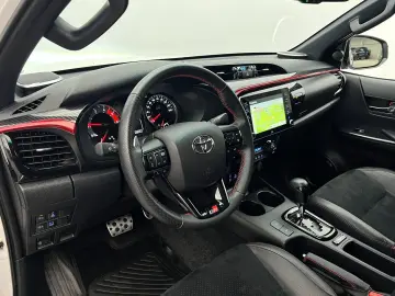 TOYOTA Hilux 2.8 D4-D GR Sport  Rollo AHK