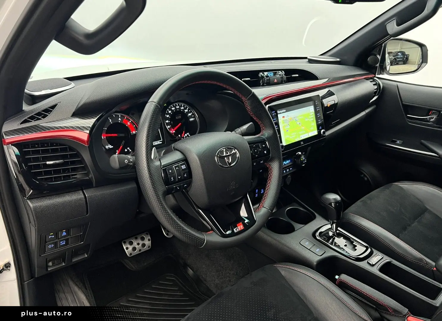 TOYOTA Hilux 2.8 D4-D GR Sport  Rollo AHK