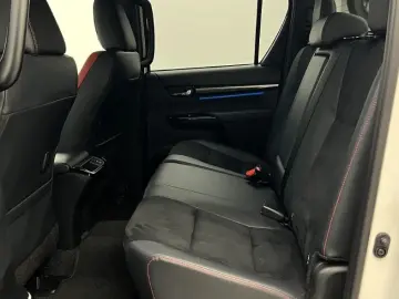 TOYOTA Hilux 2.8 D4-D GR Sport  Rollo AHK