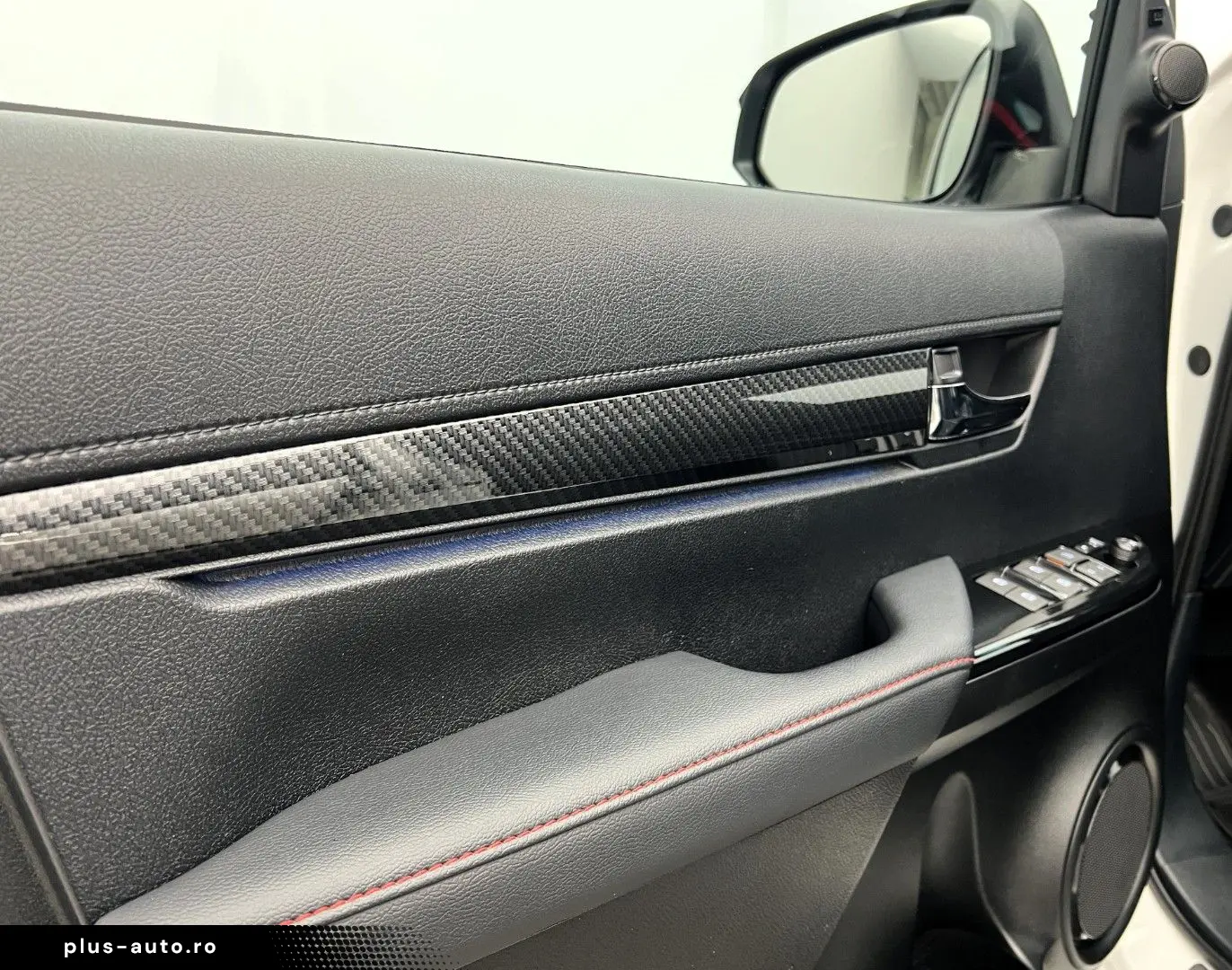 TOYOTA Hilux 2.8 D4-D GR Sport  Rollo AHK