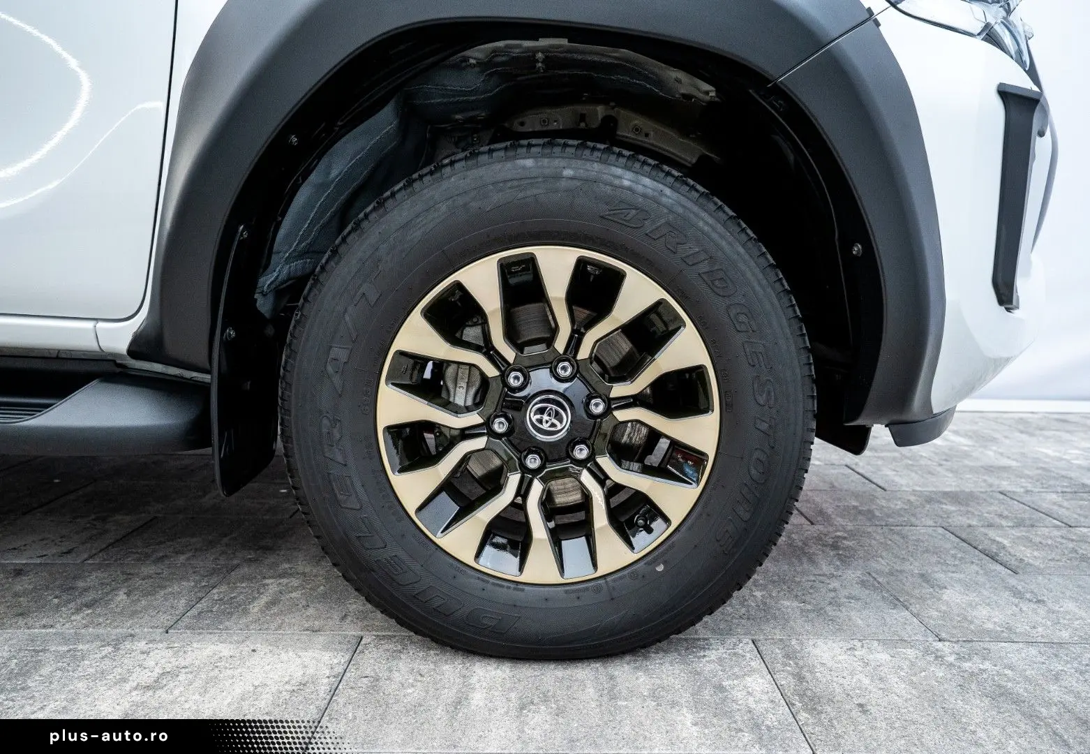 TOYOTA Hilux 2.8 D4-D GR Sport  Rollo AHK