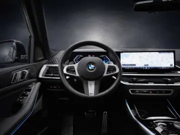 BMW X5 xDrive30d 3x M SPORT PANO ICONIC INDIVIDUAL