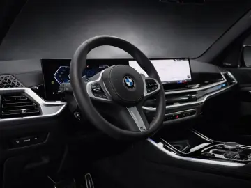 BMW X5 xDrive30d 3x M SPORT PANO ICONIC INDIVIDUAL