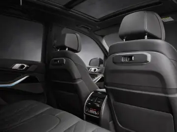 BMW X5 xDrive30d 3x M SPORT PANO ICONIC INDIVIDUAL