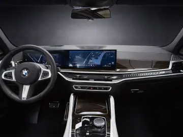 BMW X6 xDrive40d 3x M SPORT PANO ICONIC INDIVIDUAL