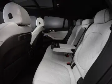 BMW X6 xDrive40d 3x M SPORT PANO ICONIC INDIVIDUAL