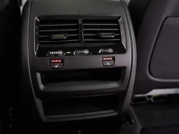 BMW X6 xDrive40d 3x M SPORT PANO ICONIC INDIVIDUAL