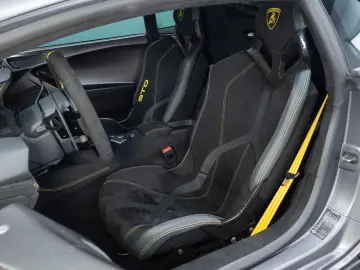 LAMBORGHINI STO   1st Hand   Serviced   Full PPF