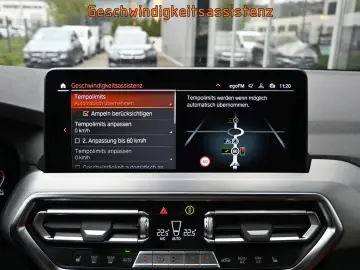 BMW X4 xDr30d  UVP 92.400€ ACC AHK STHZG INDIVIDUAL