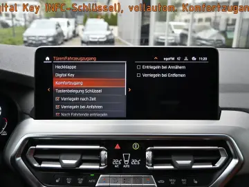 BMW X4 xDr30d  UVP 92.400€ ACC AHK STHZG INDIVIDUAL