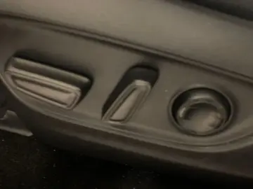 TOYOTA RAV4 Plug-Hybrid 4x4