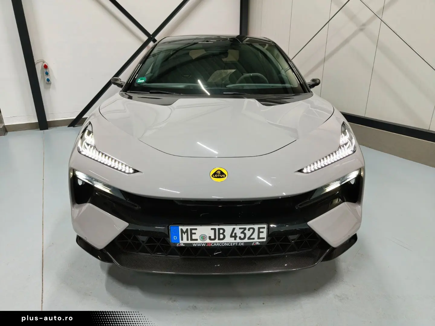 LOTUS Eletre R Carbonpaket Glasdach KEF HUD Aero 23