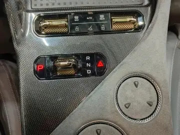 LOTUS Eletre R Carbonpaket Glasdach KEF HUD Aero 23