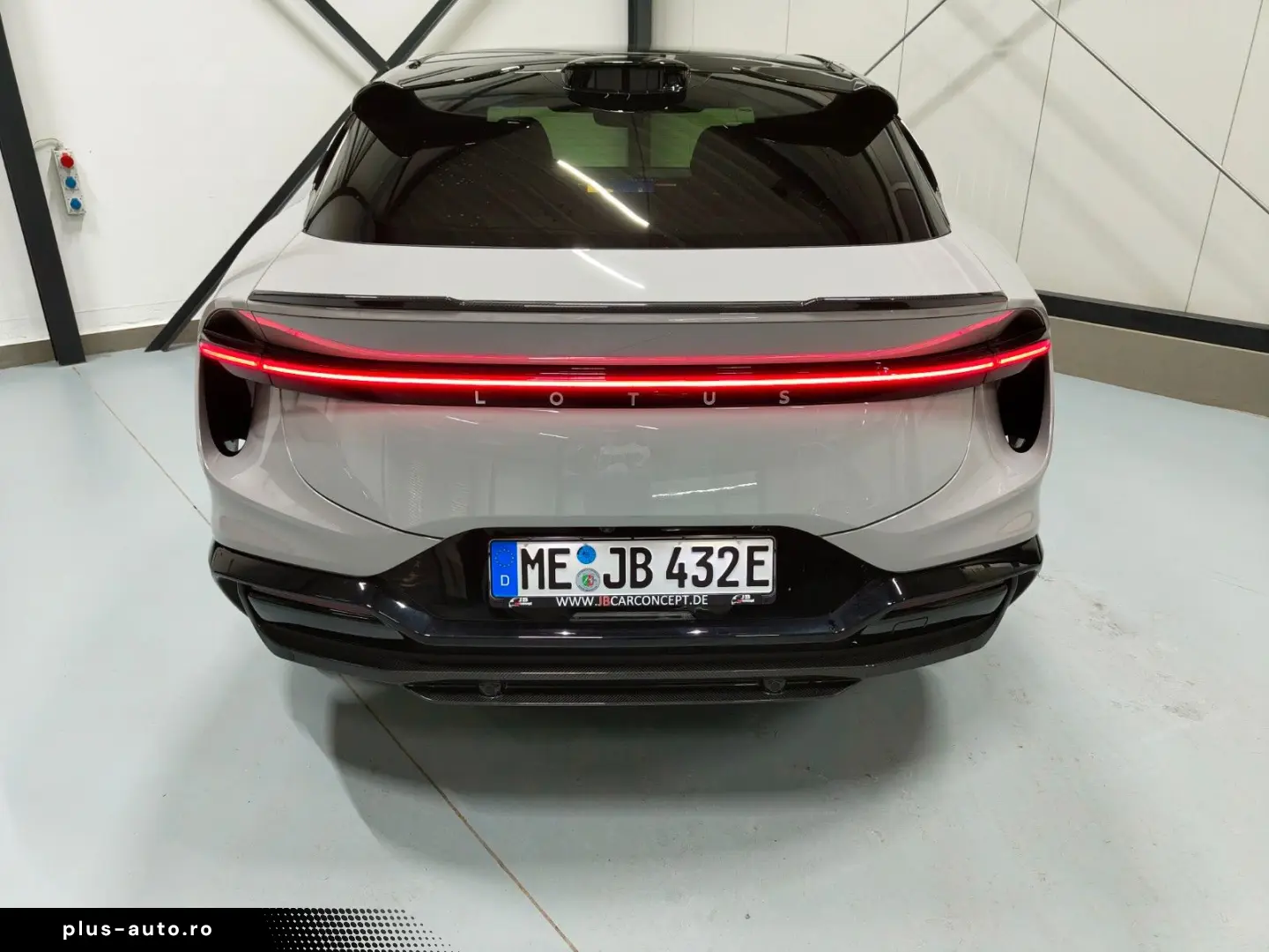 LOTUS Eletre R Carbonpaket Glasdach KEF HUD Aero 23