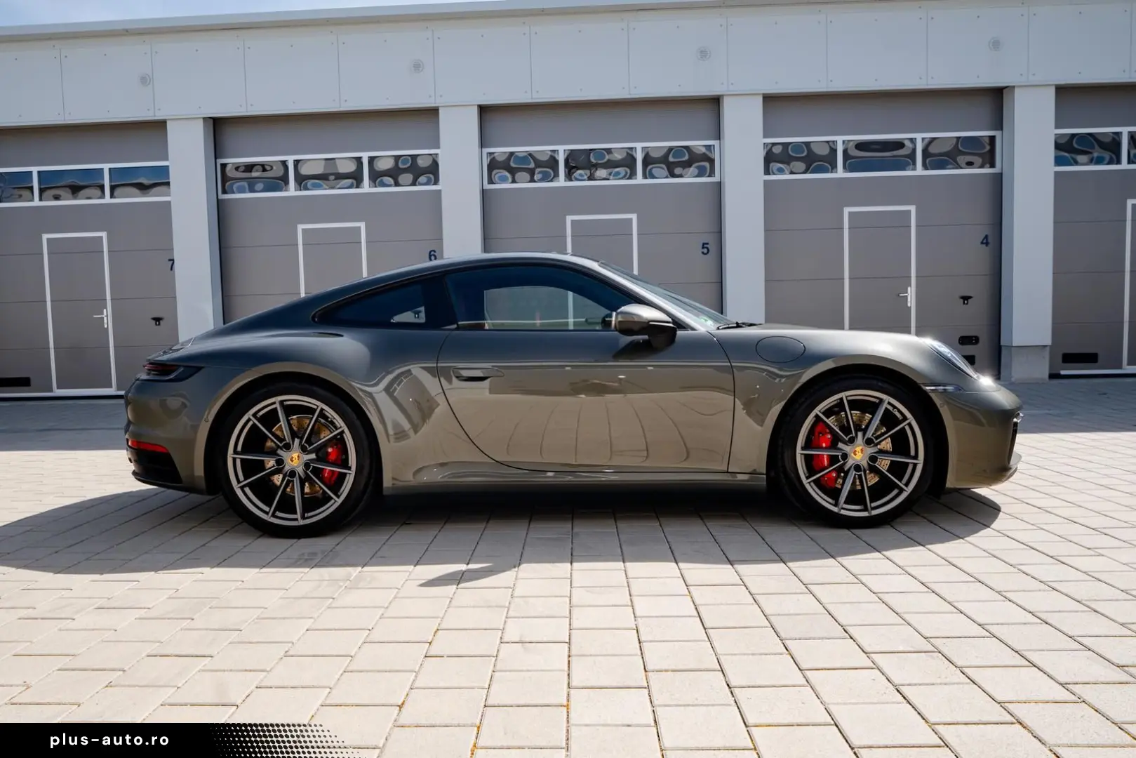 PORSCHE 992 Carrera S   1. Hand   14-Weg   Bose   SHD