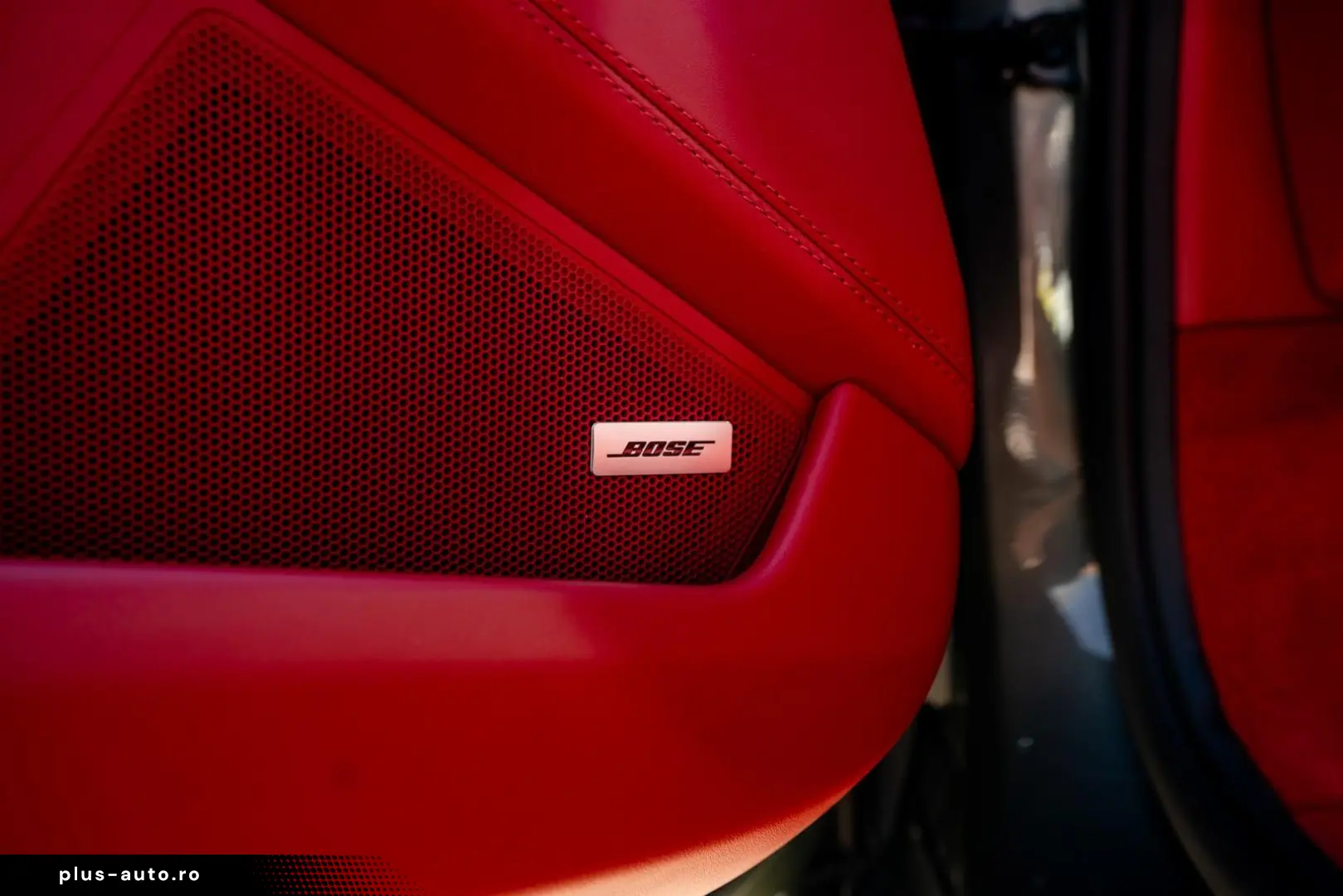 PORSCHE 992 Carrera S   1. Hand   14-Weg   Bose   SHD