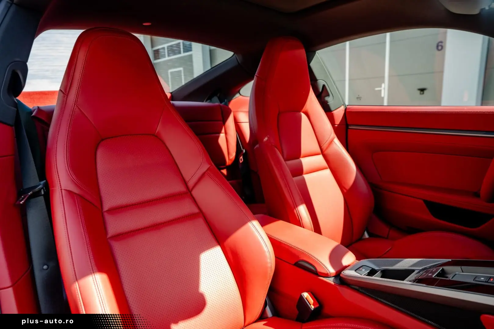 PORSCHE 992 Carrera S   1. Hand   14-Weg   Bose   SHD