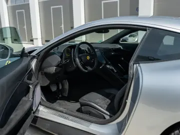 FERRARI Roma   Daytona   JBL   Matrix   360