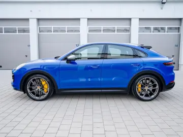 PORSCHE Cayenne Turbo GT   PTS Nogaroblau   1. Hand
