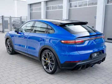 PORSCHE Cayenne Turbo GT   PTS Nogaroblau   1. Hand