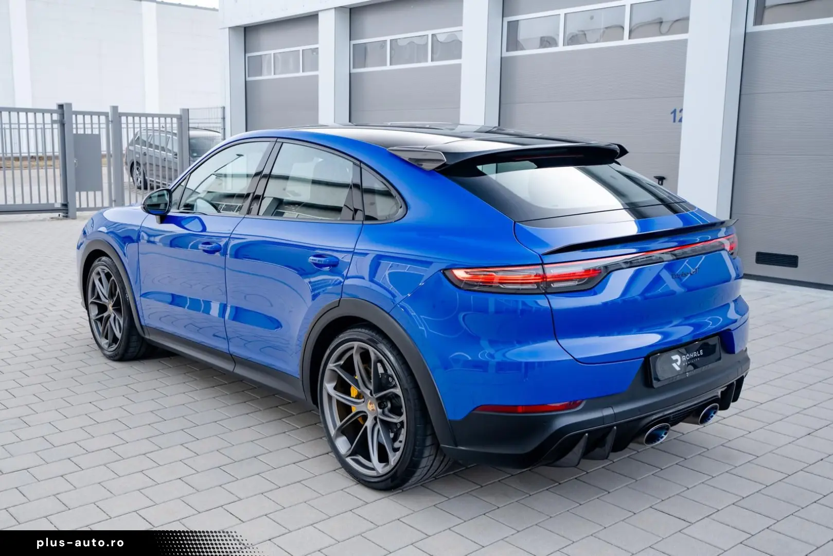 PORSCHE Cayenne Turbo GT   PTS Nogaroblau   1. Hand