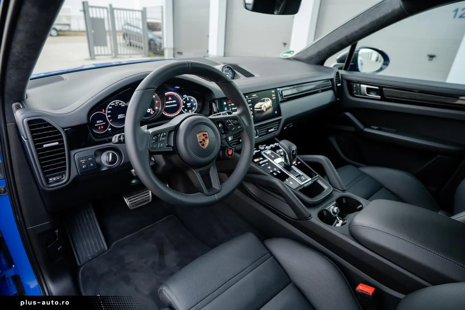PORSCHE Cayenne Turbo GT   PTS Nogaroblau   1. Hand