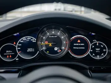 PORSCHE Cayenne Turbo GT   PTS Nogaroblau   1. Hand