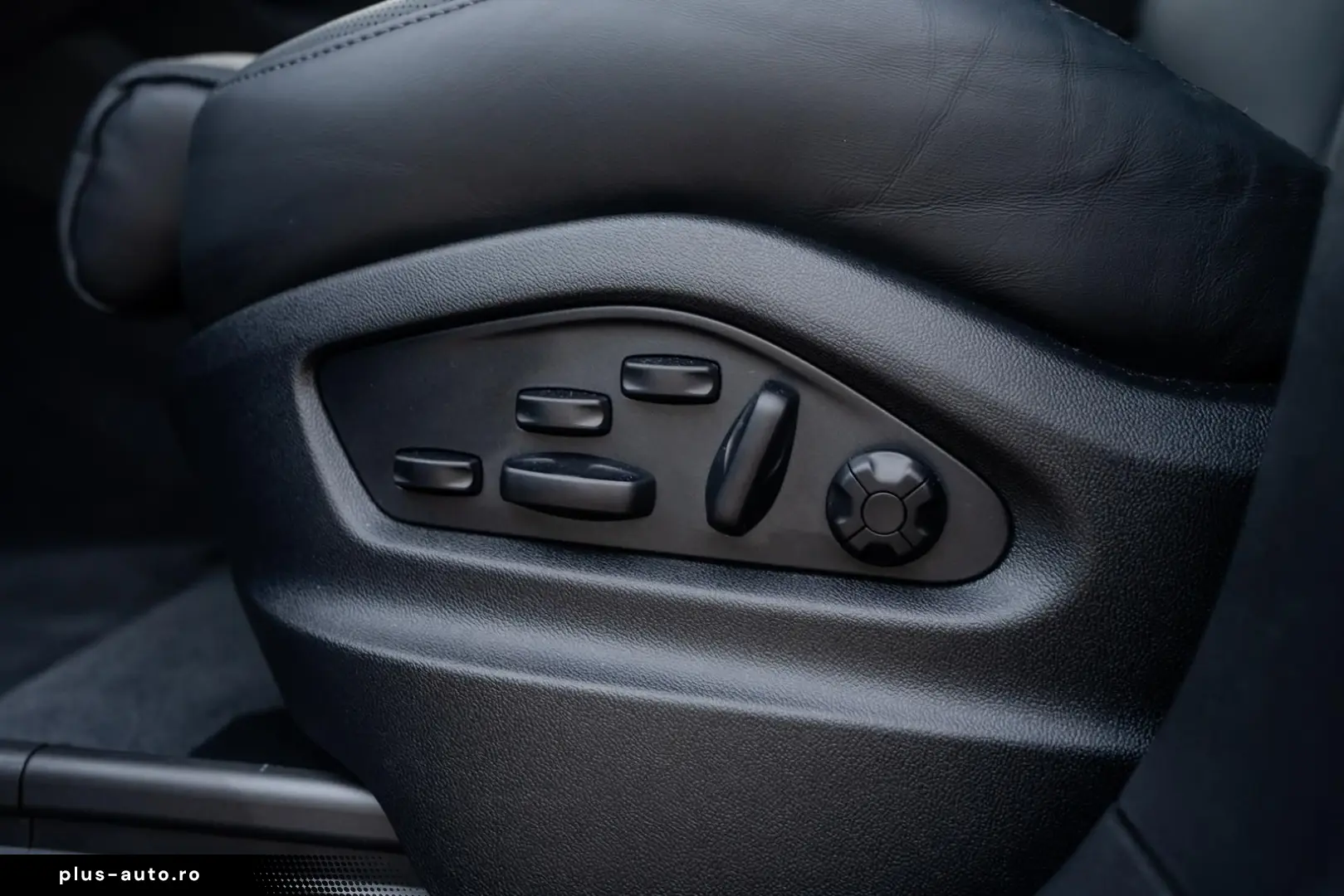 PORSCHE Cayenne Turbo GT   PTS Nogaroblau   1. Hand