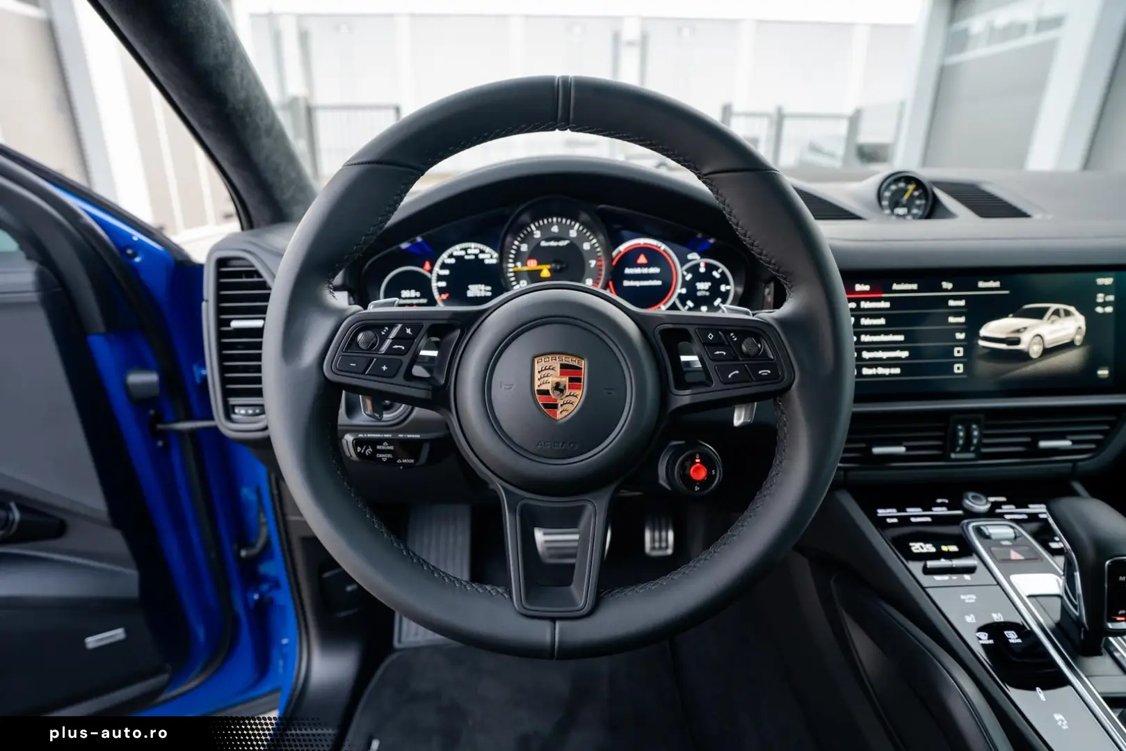 PORSCHE Cayenne Turbo GT   PTS Nogaroblau   1. Hand