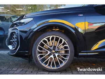 AUDI Q5 NEUES MODELL Pano AHK HUD ACC Tech Plus 21&a&hellip;