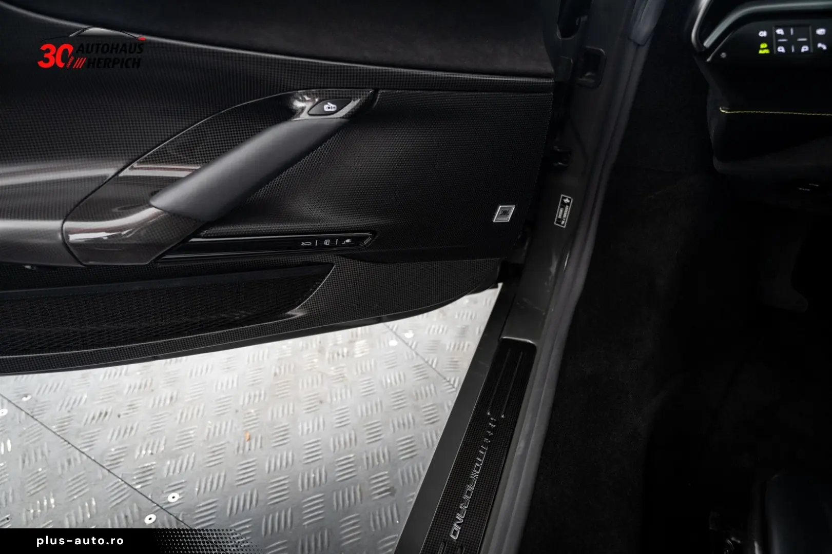 FERRARI SF90 Stradale Assetto Fiorano Carbon Racing-Seat