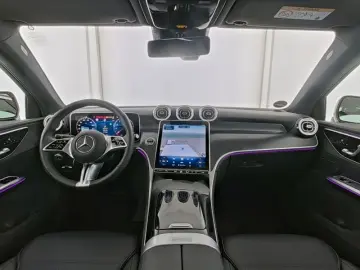 MERCEDES-BENZ GLC 200 4M Coupé Avantgarde LED Panora&hellip;