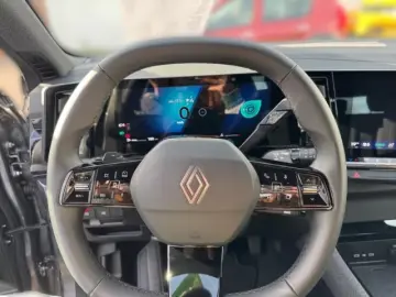 Renault Austral E-Tech Hybrid Evolution
