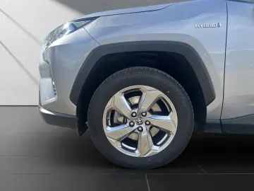 TOYOTA RAV 4 Hybrid 4x4 TEAM-D